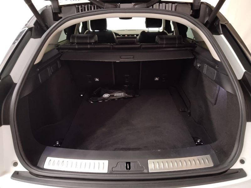 GuidiCar - LAND ROVER Range Rover Velar 2020 Range Rover Velar 2.0d i4 HSE 240cv auto my20 Usato